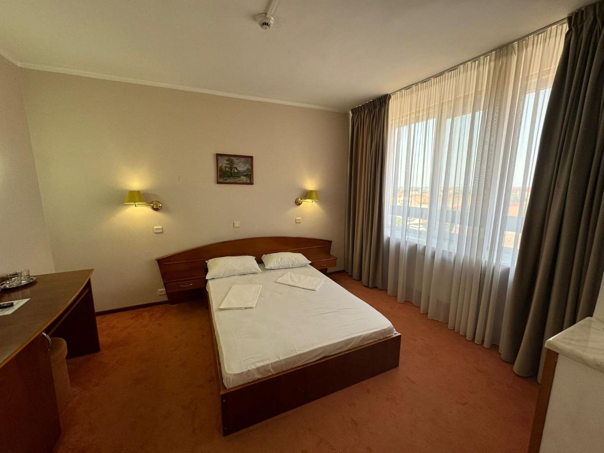 Hotel Aurora Satu Mare Exterior foto