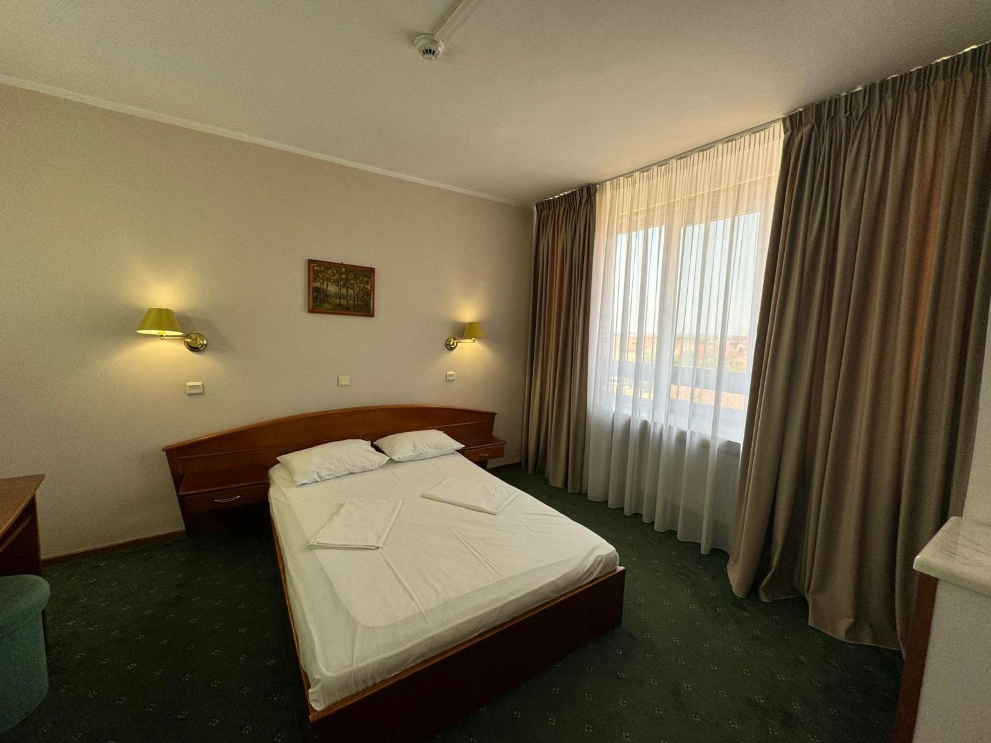 Hotel Aurora Satu Mare Exterior foto