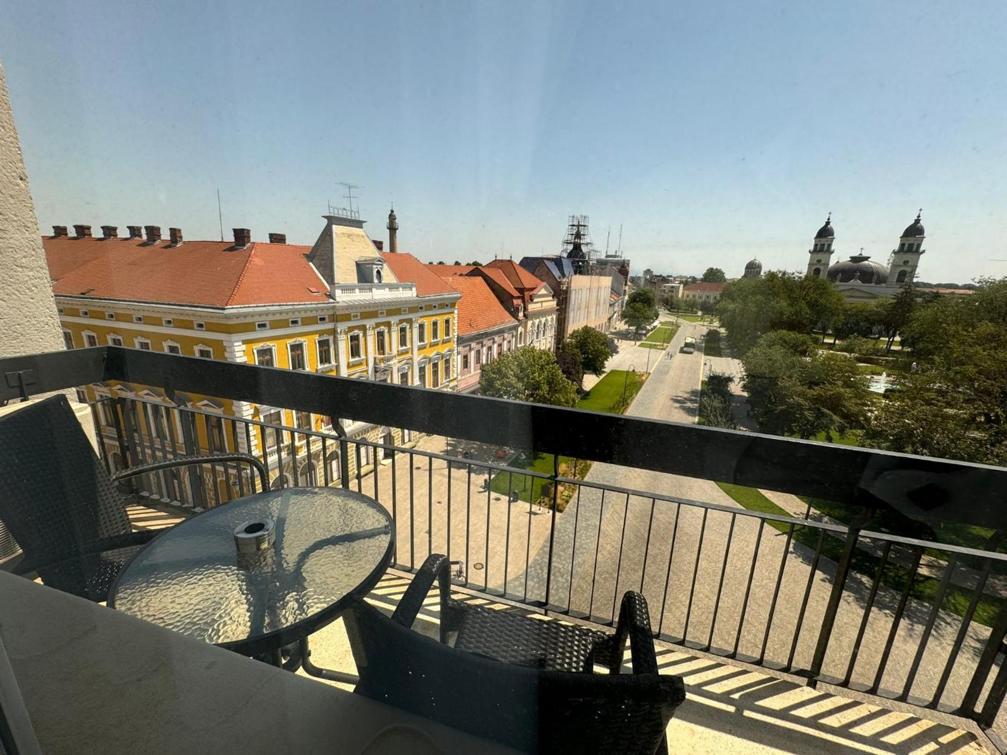 Hotel Aurora Satu Mare Exterior foto