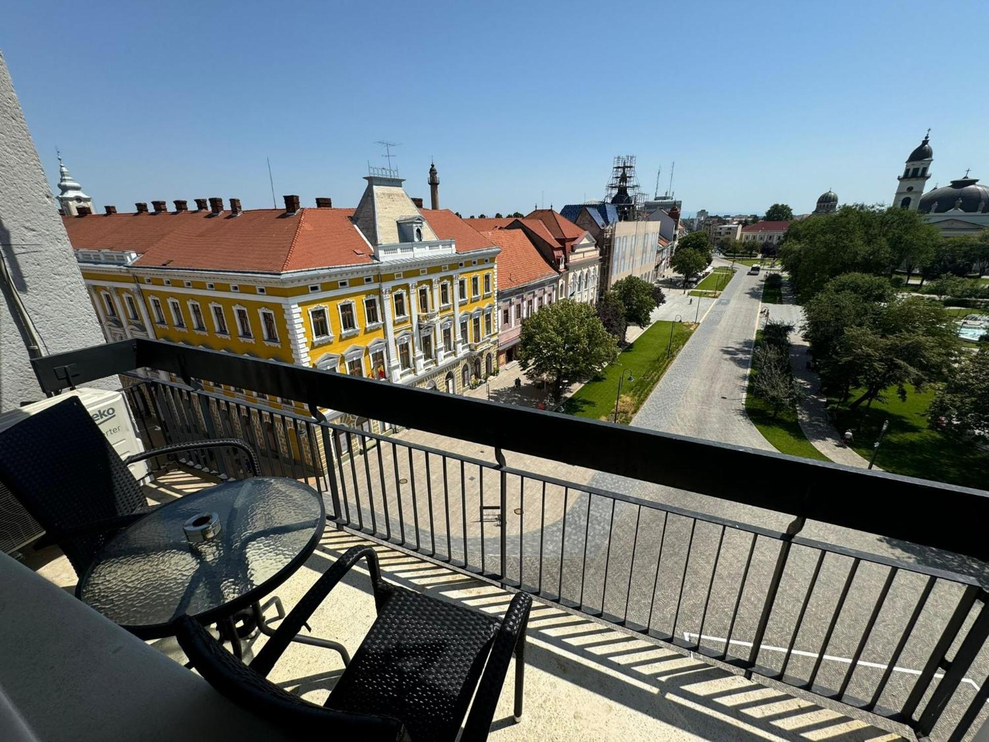 Hotel Aurora Satu Mare Exterior foto
